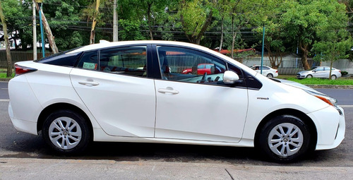 Imagen 4 de 15 de Prius 2017 Premium Gps Piel Factura De Agencia Impecable!!
