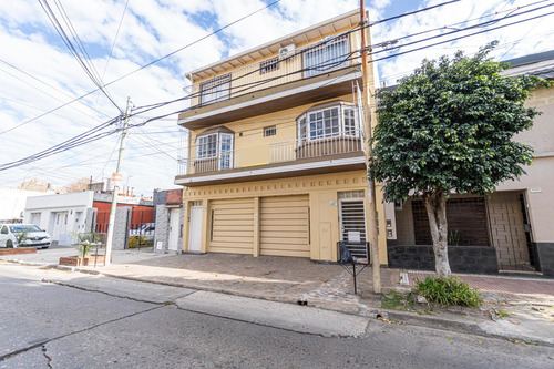 Apto Crédito Ph 3 Ambientes En Venta Con Pileta En Ciudadela Casi Sin Expensas