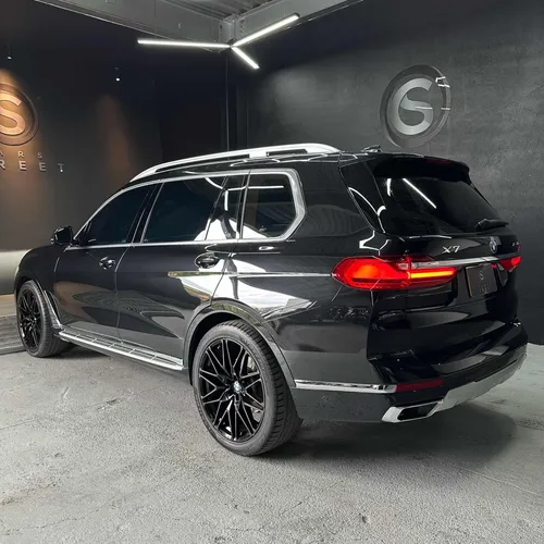 BMW X7 3.0 Xdrive 40i Pure Excelence