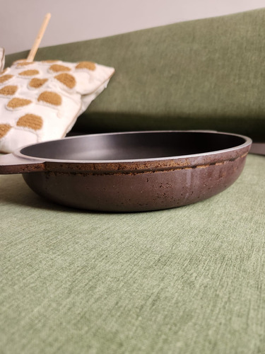 Olla Paellera Essen Original 32 Cm Calidad Y Durabilidad Marrón