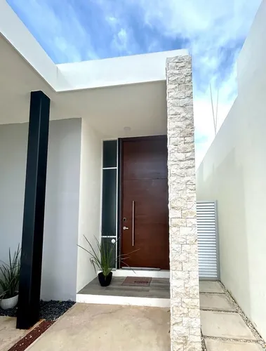 Casa De Una Planta Equipada Y Amueblada De Tres Habitaciones Y Piscina