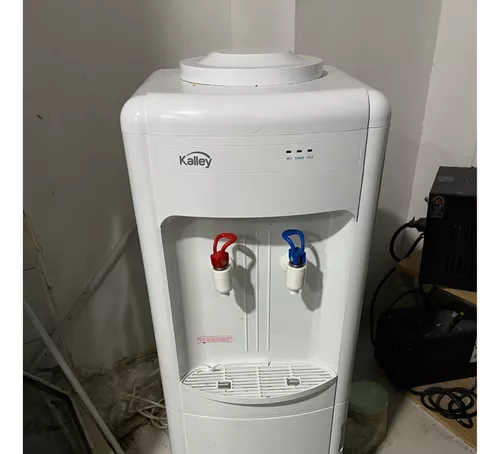 Dispensador de agua Caliente / Ambiente / Frío OS-WD2100 Oster