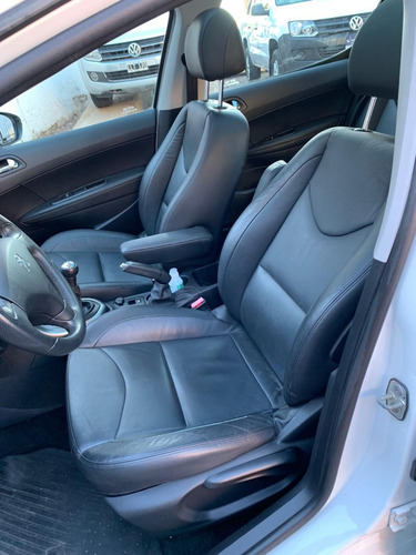 Peugeot 308 Feline