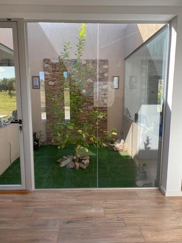 Casa 3 Dorm Parque 2500m2 Pileta Financiacion Barrio Cerrado Chacras De La Reserva