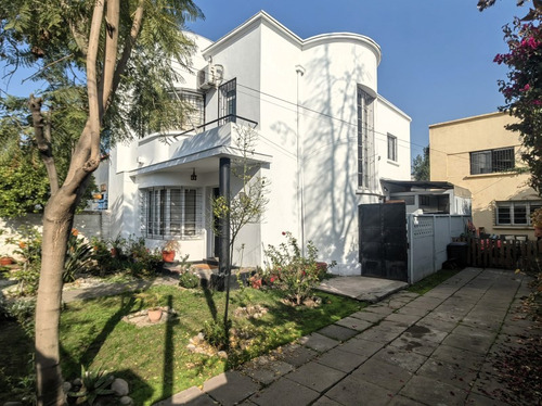 Venta Gran Casa 4d3b3e1b + Dormitorio Int 2d1b + Piscina