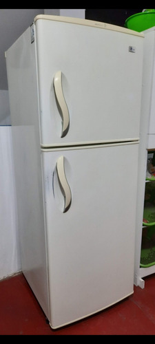 Refrigeradora LG 350lts.
