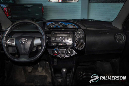 Imagen 10 de 11 de Toyota Etios 2014 1.5 Sedan Xls