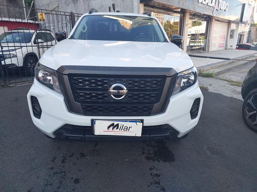 Nissan Frontier 2.3 Attack Cab. Dupla 4x4 Aut. 4p