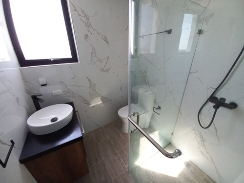 Apartamento En Alquiler Bella Vista, 2 Hab Con Linea Blanca