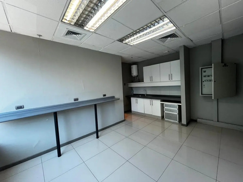 Ciudad Empresarial 300m2 Habilitada 10 Privados Trifasica