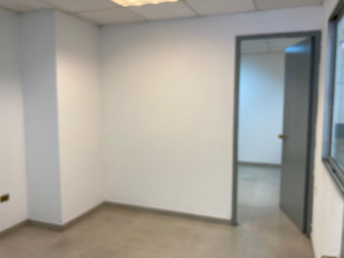 Arriendo Bodega C/ Of De 315 M2 En San Bernardo.