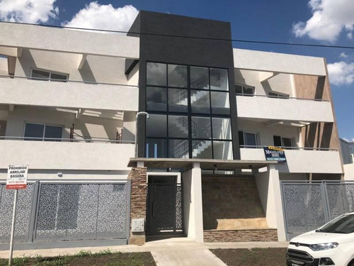 Imagen 2 de 19 de Departamento Monoambiente En Venta- Zona Castelar Norte Con Patio Y Cochera