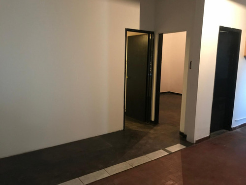 Imagen 6 de 10 de Alquiler - Ph 3 Ambientes Con Patio - Villa Madero