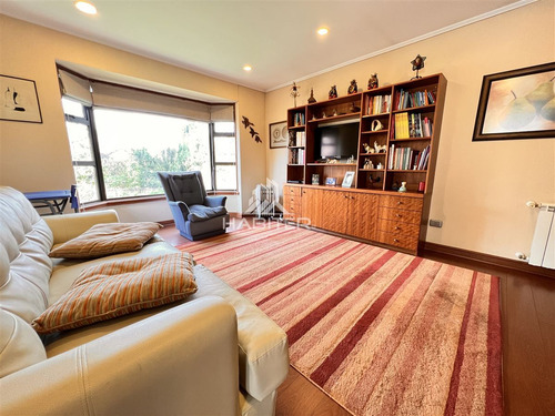 Vende Gran Casa En Puerta De Alcalá 6 Dormitorios - 4 Baños