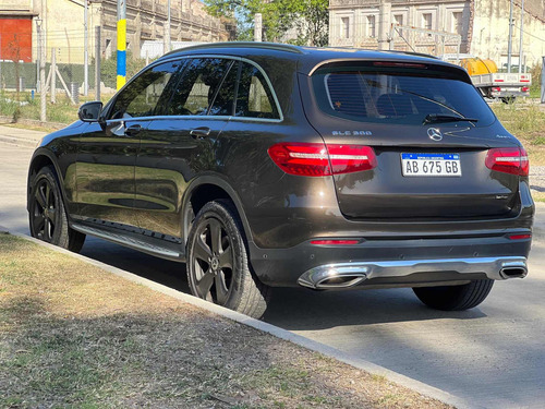 Imagen 2 de 10 de Mercedes-benz Clase Glc 2017 2.0 Glc250 300 4matic Atomático