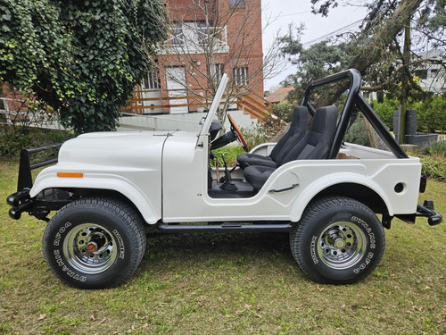 Jeep Ika 4x4 Motor 221 Caja Zf