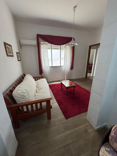 Departamento En Planta Baja Con Patio En Zona Centro