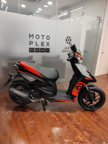 Scooter Aprilia Sr 160 Negro