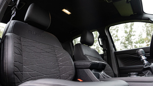 Ford Ranger 2.0T Cd Black 4X4 Mt