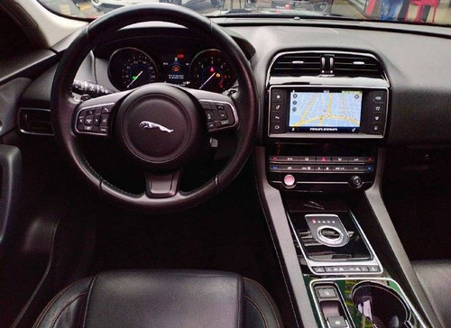 Imagem 12 de 13 de Jaguar F-pace 2.0 16v Turbo Diesel Prestige Awd 4p