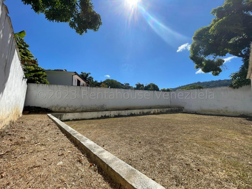 Imagen 10 de 20 de Casa Con Jardin En Venta En El Cafetal Mls#23-22476