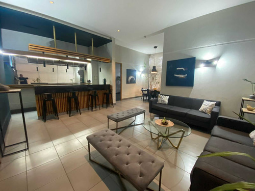Acogedor Departamento Con Excelente Vista (67585)