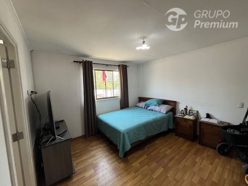 Casa En Venta De 4 Dormitorios Y Negocio En Puente Alto