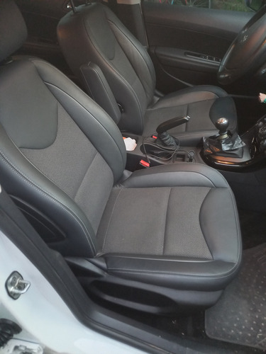 Peugeot 408 1.6 Allure Pack 115cv