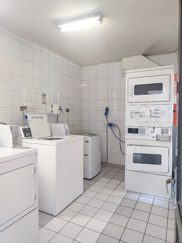Metro Los Héroes / 2dorm Alonso Ovalle, Dieciocho