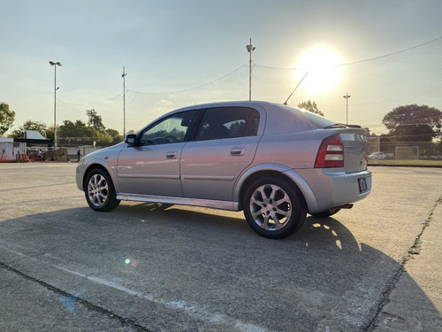 Chevrolet Astra Gls 2.0 8v Nafta