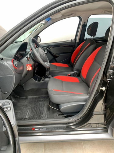 Renault Sandero Stepway Rip Curl