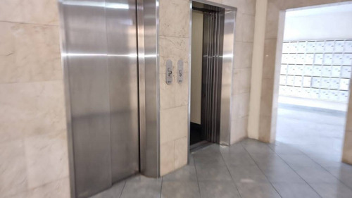 Imagen 2 de 18 de Apartamento En Venta Mañongo, Residencias Valle Jardín A5304b