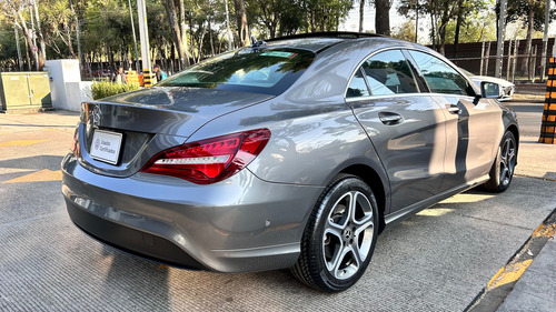 Mercedes-Benz Clase CLA 1.6 200 Cgi Sport At