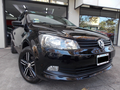 Imagen 4 de 15 de Volkswagen Gol Trend 1.6 Pack I 2013 Carbone