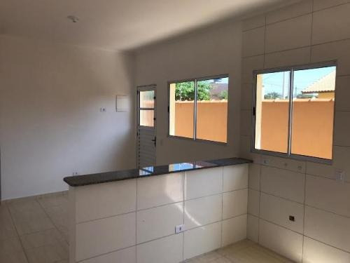 Imagem 3 de 14 de Casa Itanhaém Lado Serra 1km Da Rodovia Rua Calçada 2dorm