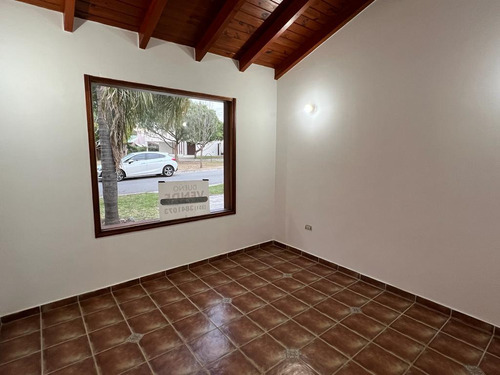 Casa En Barrio Cerrado San Alfonso - 3 Dorm Y Pileta