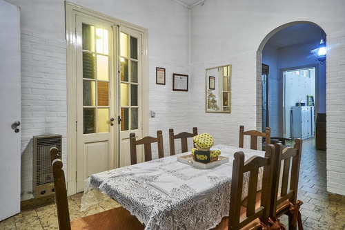 Imagen 26 de 30 de Venta - Caballito - Ph De 5 Ambientes Con Garage Y Quincho