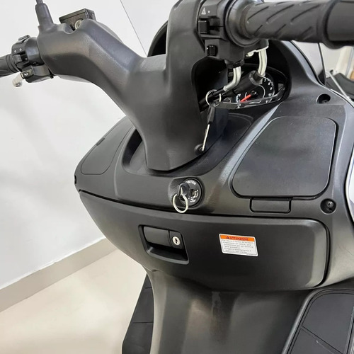 Imagen 15 de 16 de Suzuki Burgman 200 Abs 2019 Scooter 200 Usado Creditos Dni