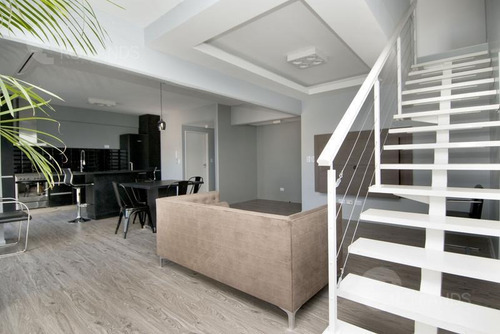 Venta Departamento Duplex 3 Ambientes Con Balcón Y Parrilla Saavedra
