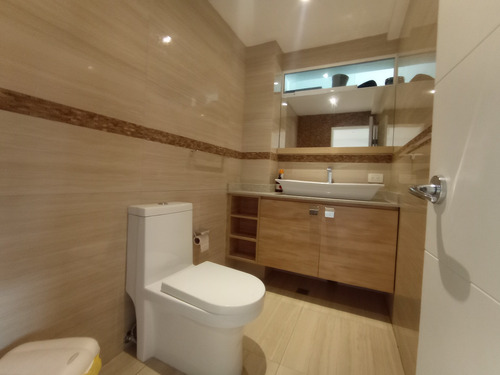 Imagen 20 de 30 de Vendo Casa 400m2 5h/7b/6p Colinas De Vista Alegre 0666
