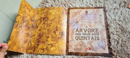 Imagem 2 de 4 de A Árvore Dos Meus Dois Quintais, Da Editora Paulus