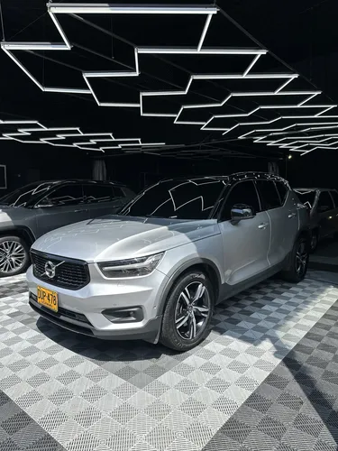 Volvo XC40 2.0 T5 Awd R-design