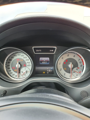 Imagen 9 de 15 de Mercedes-benz Clase Gla 1.6 200 Cgi Sport At 2017