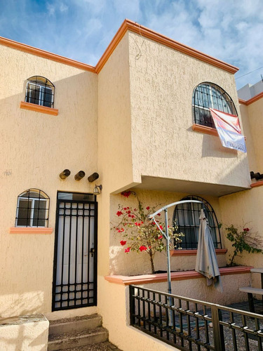 Casa En Venta El Batan Corregidora Rcv240206-jce