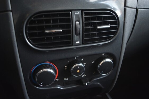Imagem 9 de 10 de Strada Adventure 1.8 16v (flex) (cabine Dupla)