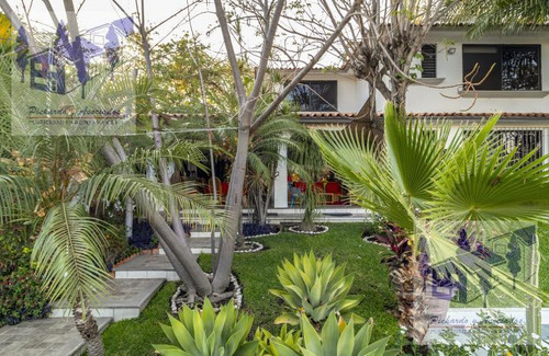 Casa En Venta En El Club De Golf Santa Fe Xochitepec Morelos.