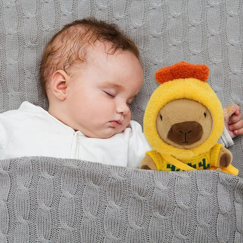 Peluche Capibara Con 8 Piezas De Ropa Y Accesorios,25 Cm Chocolate
