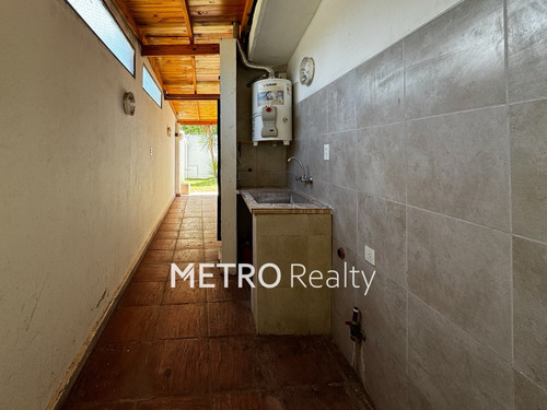 Casa En Venta 5 Ambientes En Don Torcuato Acepta Permuta Jardín Pileta Apto Crédito Parrilla Quincho