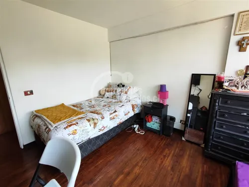 Departamento En Venta De 4 Dorm. En Raúl Labbé Lo Barnechea