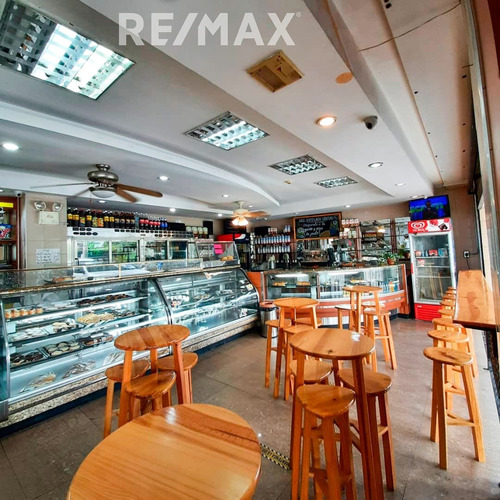 Imagen 7 de 10 de Venta Panadería 100 % Activa Paola Dos Santos Re/max Life